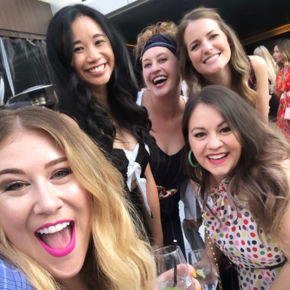 4x Speaker, Closet Consultant, Party Host - Picture 8 of 12